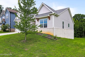 1117 Cedar Break Dr, Knoxville, TN 37932