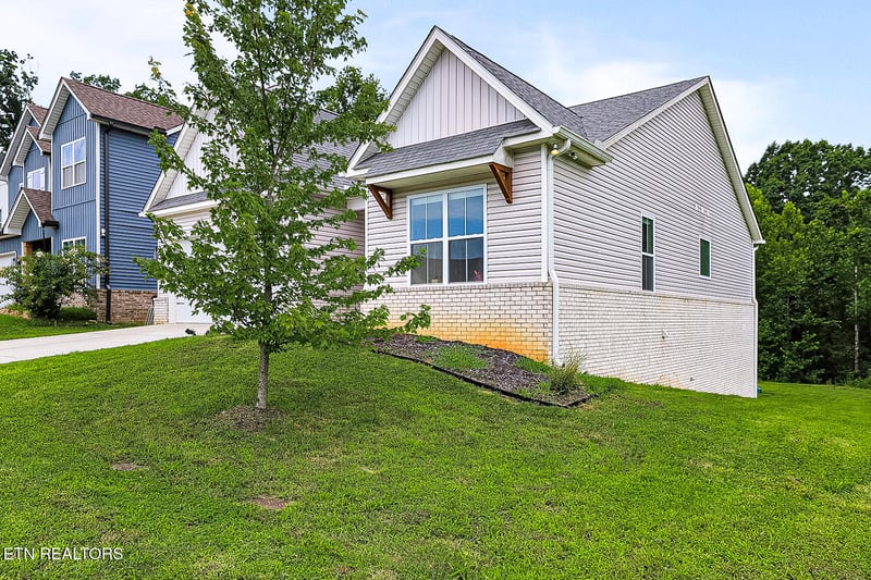 1117 Cedar Break Dr, Knoxville, TN 37932