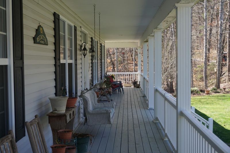 1117 Daniel Dr, Seymour, TN 37865