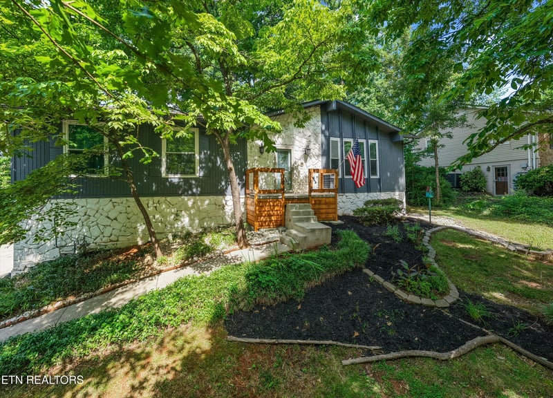 1117 Rain Tree Rd, Knoxville, TN 37923