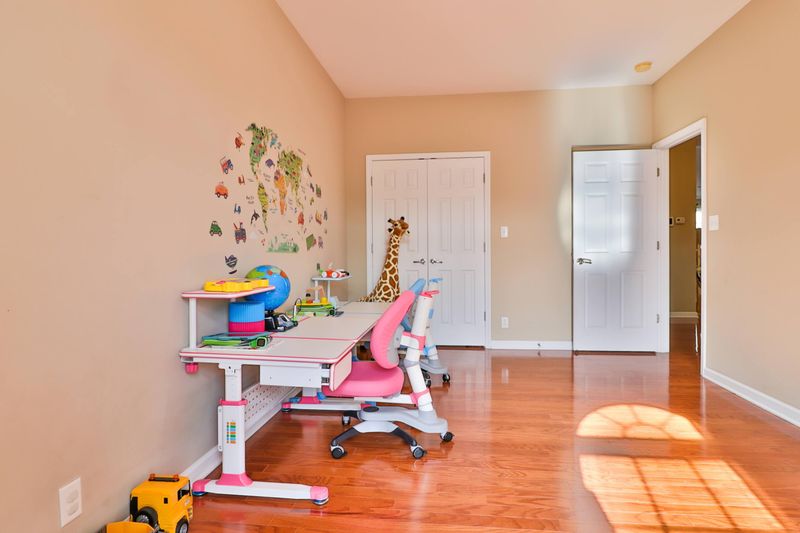 1117 Webster Groves Ln, Knoxville, TN 37909
