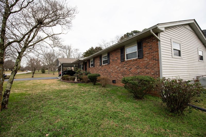 11176 Hughlan Dr, Knoxville, TN 37934