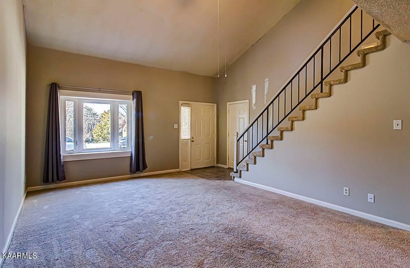 1118 Genesis St, Maryville, TN 37804