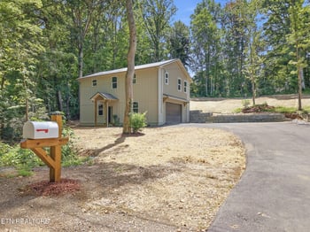 1119 Chris Wood Dr, Seymour, TN 37865