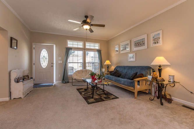 1119 Gregory Valley Dr, Sevierville, TN 37876
