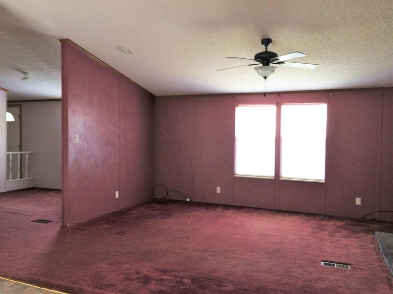 1119 Melton Hill Cir, Clinton, TN 37716