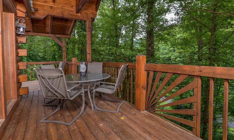 1119 Pine Mountain Rd, Sevierville, TN 37862