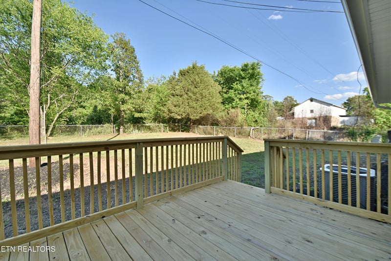 1119 Rudd Rd, Greenback, TN 37742