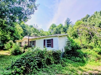 112 Adams Ln, Rockwood, TN 37854