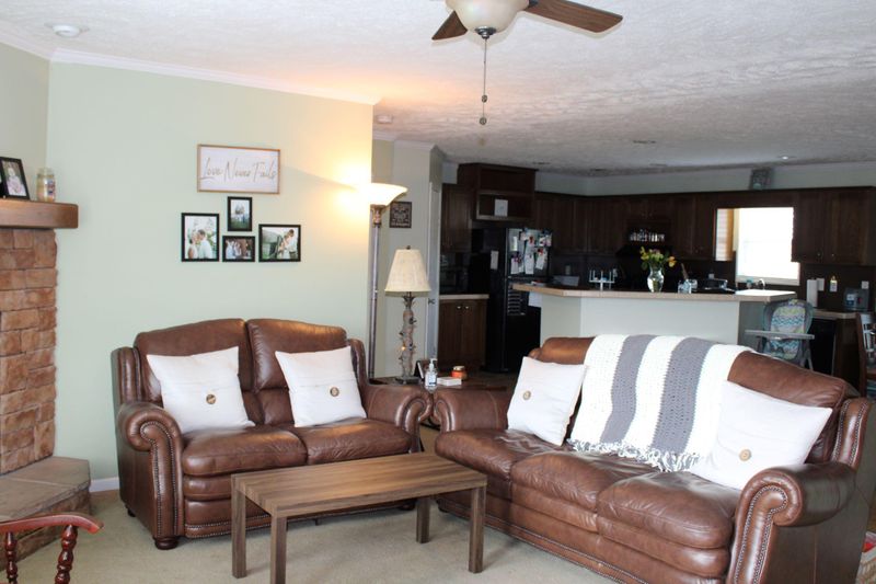 112 Alders Gate Ln, Loudon, TN 37774