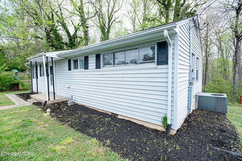 112 Andover Cir, Oak Ridge, TN 37830