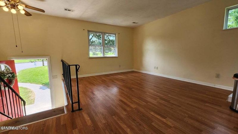 112 Audubon Rd, Oak Ridge, TN 37830