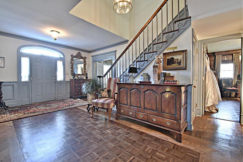 112 Balboa Cir, Oak Ridge, TN 37830