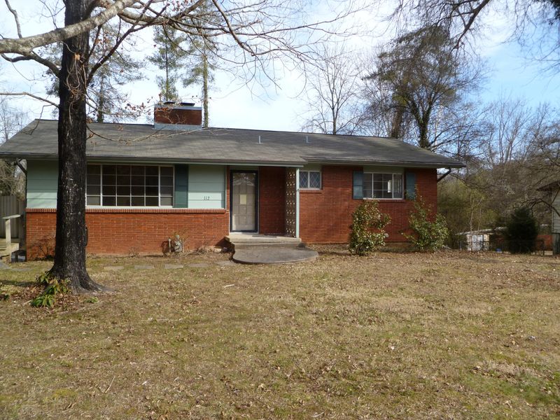 112 Bradley Ave, Oak Ridge, TN 37830