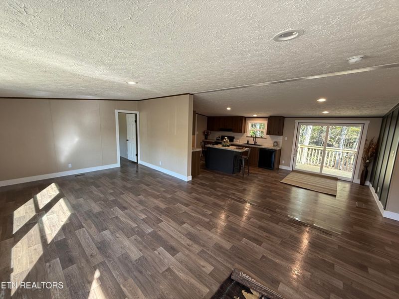 112 Clear Springs Rd, Harriman, TN 37748
