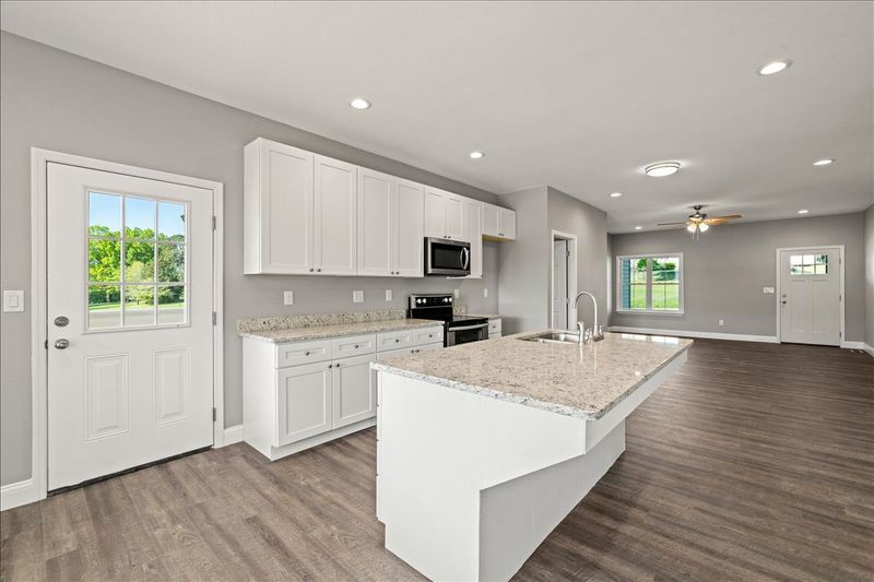 112 County Road 807, Etowah, TN 37331