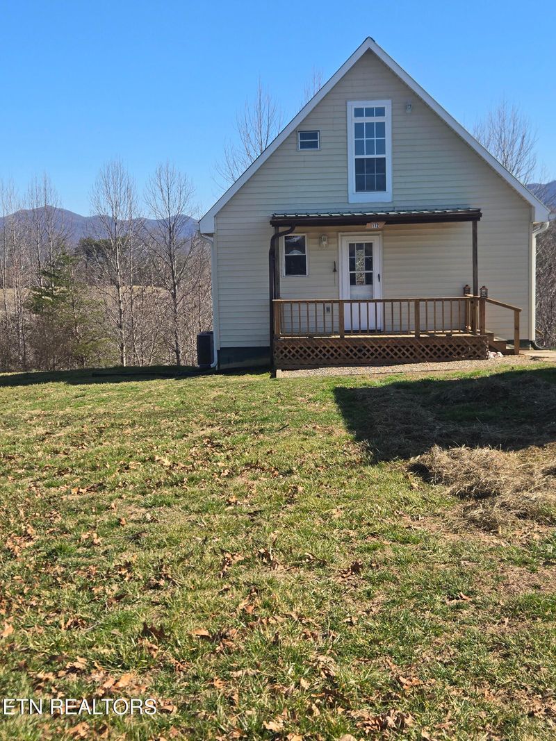 112 Daisy Ln, Wartburg, TN 37887