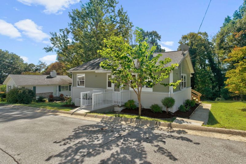 112 E Magnolia Ln, Oak Ridge, TN 37830