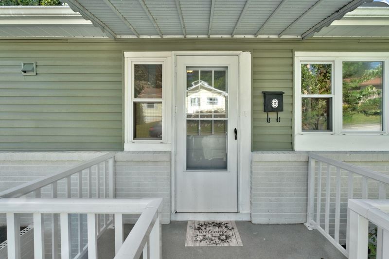 112 E Magnolia Ln, Oak Ridge, TN 37830