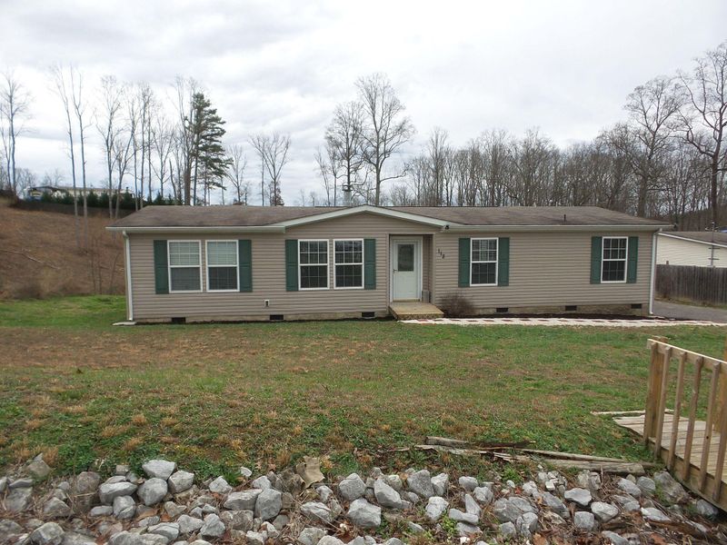 112 Grey Dove Ln, Powell, TN 37849
