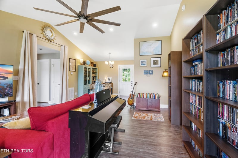 112 Highland View Dr, Knoxville, TN 37920