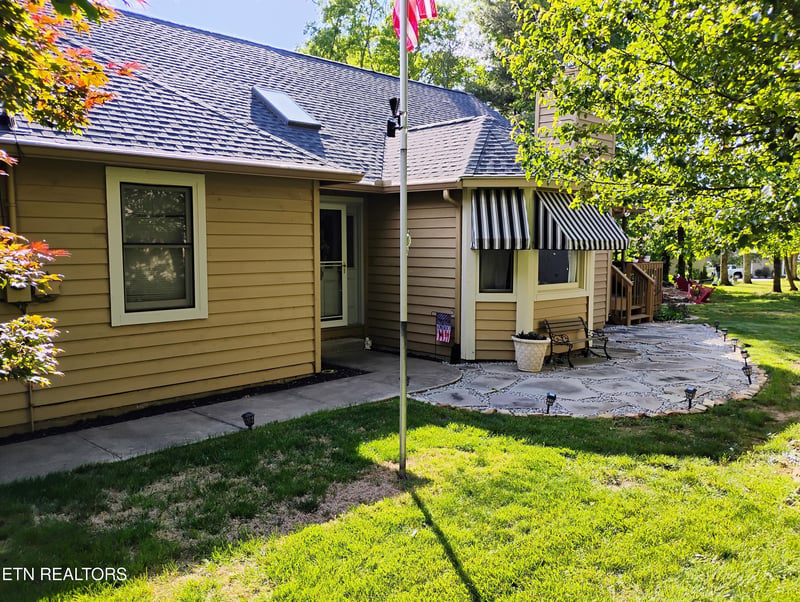112 Howard Ter, Crossville, TN 38558