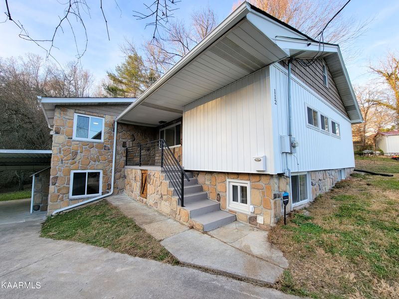 112 Jasper Ln, Oak Ridge, TN 37830