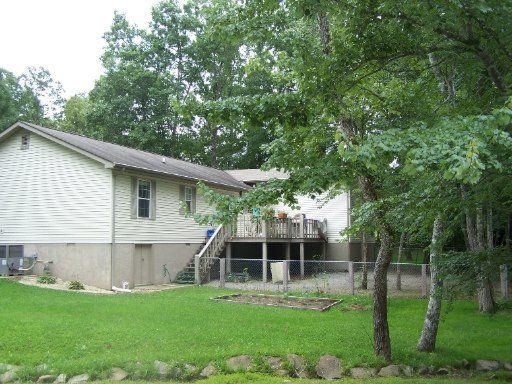 112 Larch Dr, Crossville, TN 38555