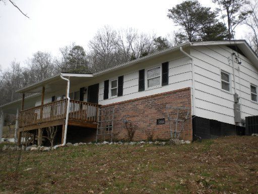 112 Lynn Dr, Maynardville, TN 37807
