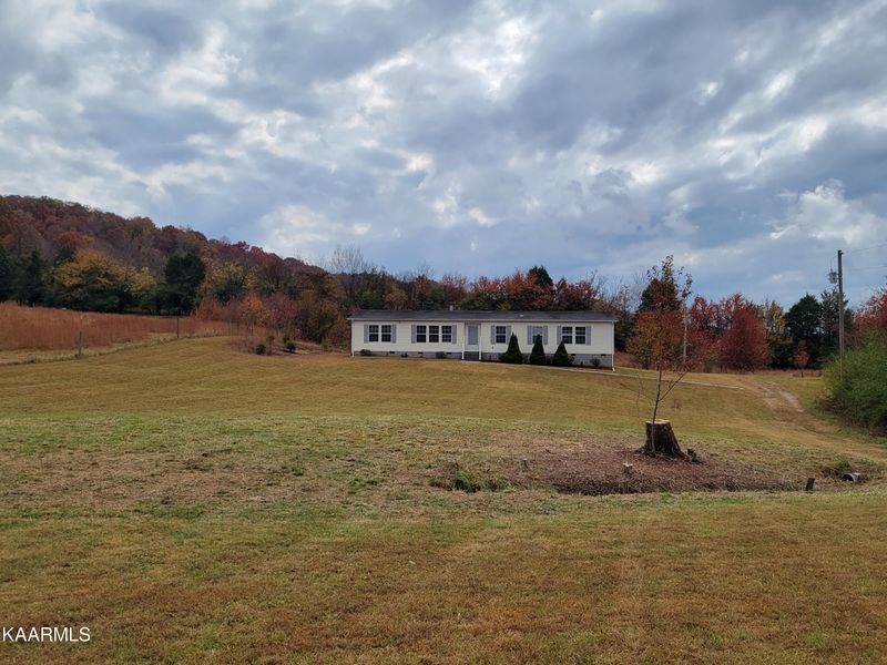 112 Meade Dr, Kingston, TN 37763