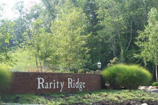 112 Mistletoeberry Rd, Oak Ridge, TN 37830