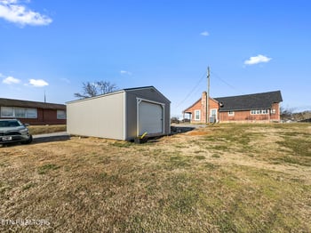 112 N Farnum St, Friendsville, TN 37737