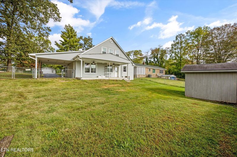 112 Nasson Ln, Oak Ridge, TN 37830