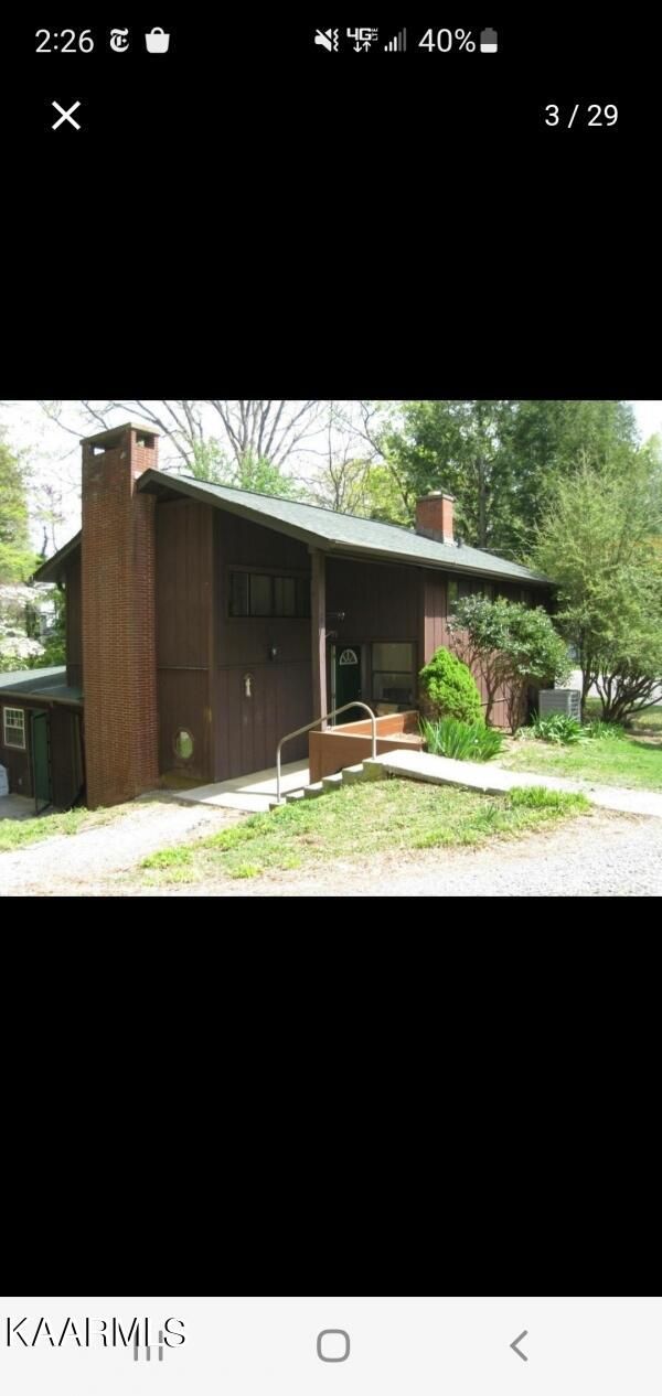 112 Outer Dr, Oak Ridge, TN 37830