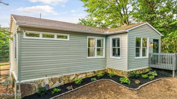 112 Pleasant Ln, Clinton, TN 37716
