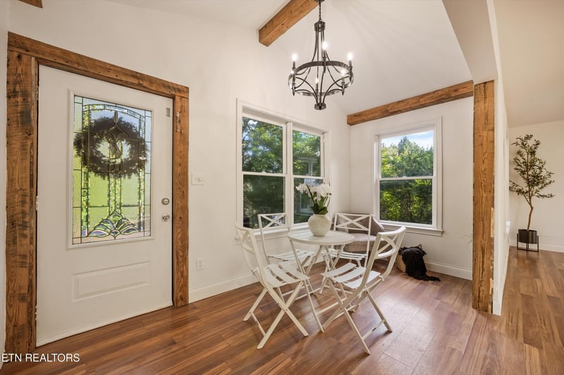 112 Pleasant Ln, Clinton, TN 37716