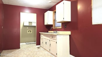 112 Redmon Rd, Wartburg, TN 37887