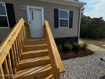 112 Redwood Dr, Harriman, TN 37748