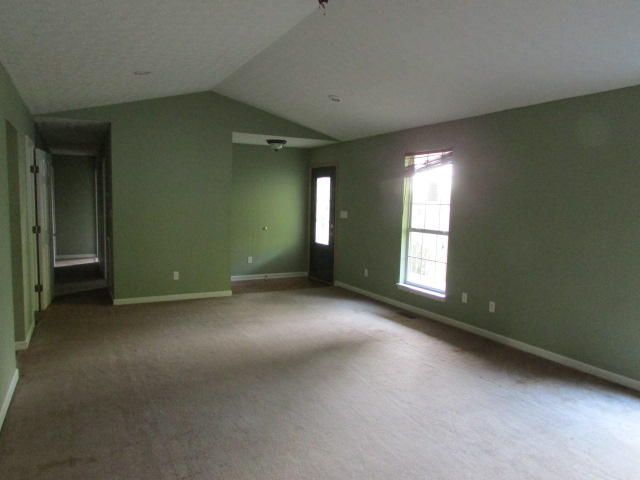 112 Royal View Ln, Powell, TN 37849
