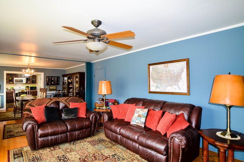 112 S Ridge Ave, Rockwood, TN 37854