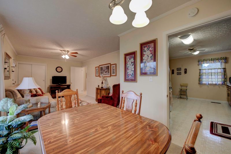 112 S Seneca Rd, Oak Ridge, TN 37830