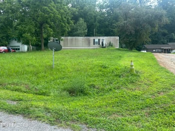 112 Stiner Shores Rd, Sharps Chapel, TN 37866