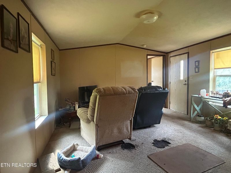 112 Stiner Shores Rd, Sharps Chapel, TN 37866