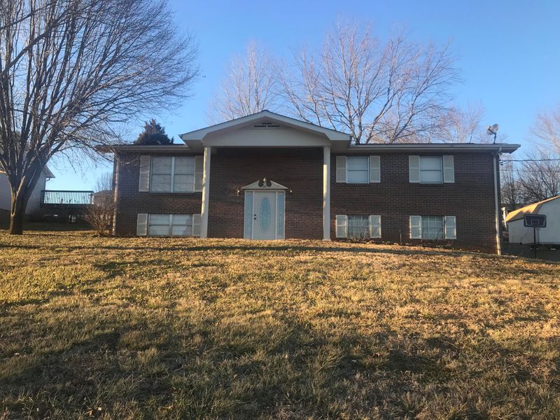 112 Vanderview Dr, Seymour, TN 37865