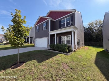 1120 Amber Vista Ln, Knoxville, TN 37914