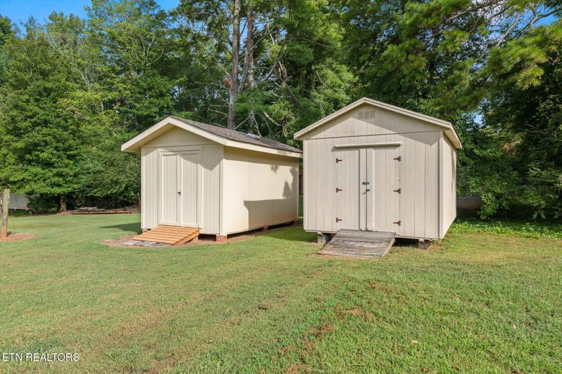 1120 Apache St, Athens, TN 37303