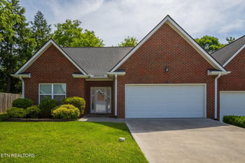 1120 Fellin View Way, Sevierville, TN 37876