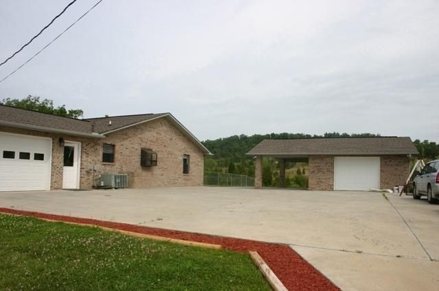 1120 Holbert Cemetery Rd, Sevierville, TN 37876