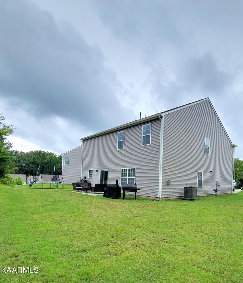 11201 Quartermaster Ln, Knoxville, TN 37932