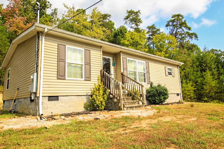 1121 Bull Run Rd, Luttrell, TN 37779